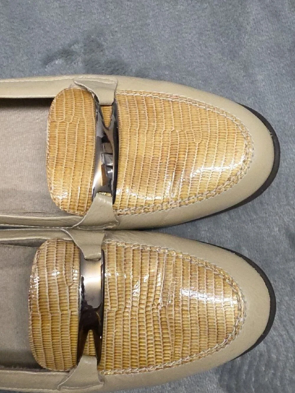 Munro 8N Beige Loafers with Yellow Textured Vamps